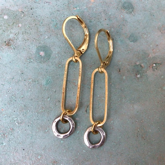 Sundance Charm Gold Link Dangle Earrings - Picture 4 of 10